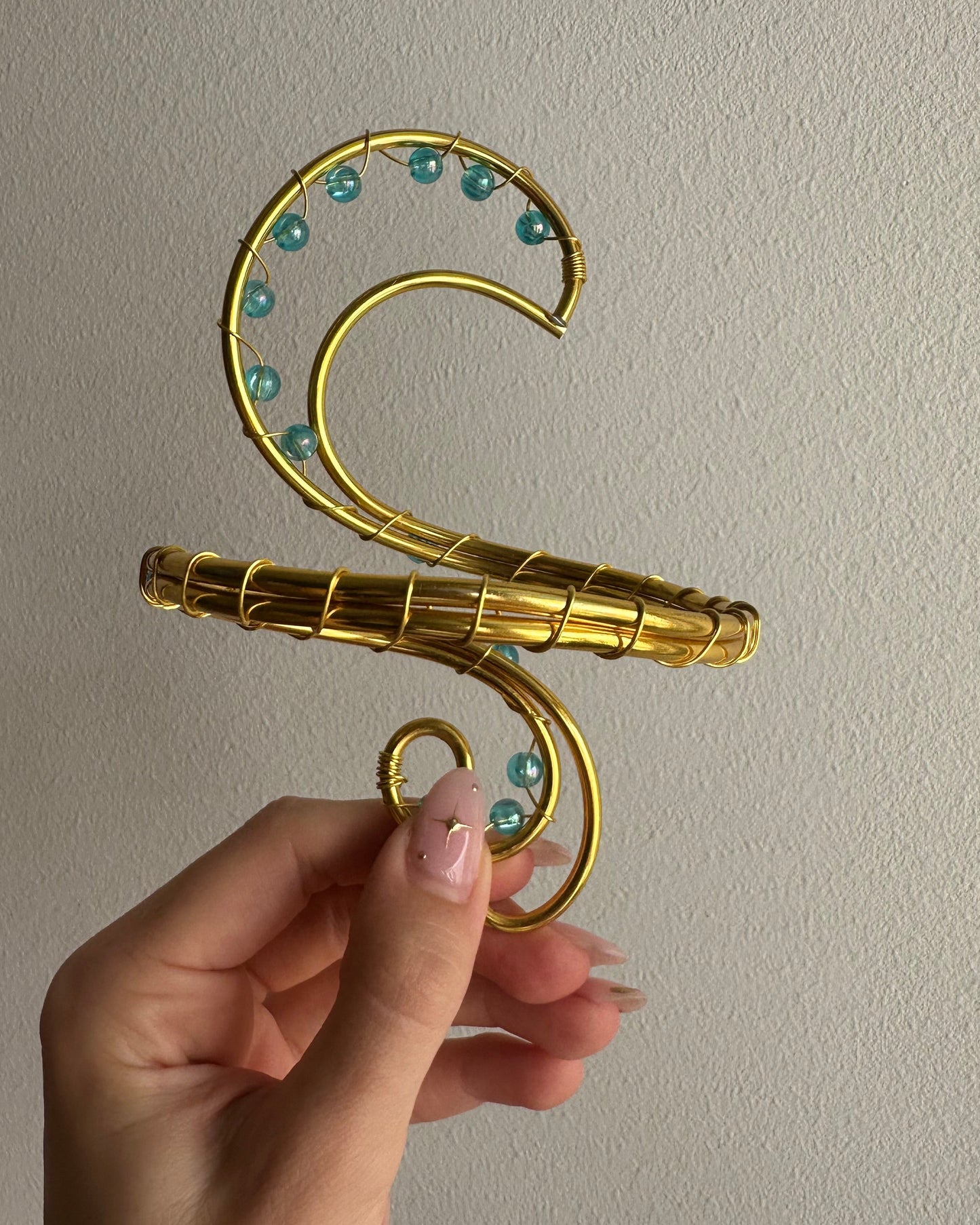 Oberarmreif Gold 'Ocean' – Handgemachter Fairycore Arm Cuff Jewelry