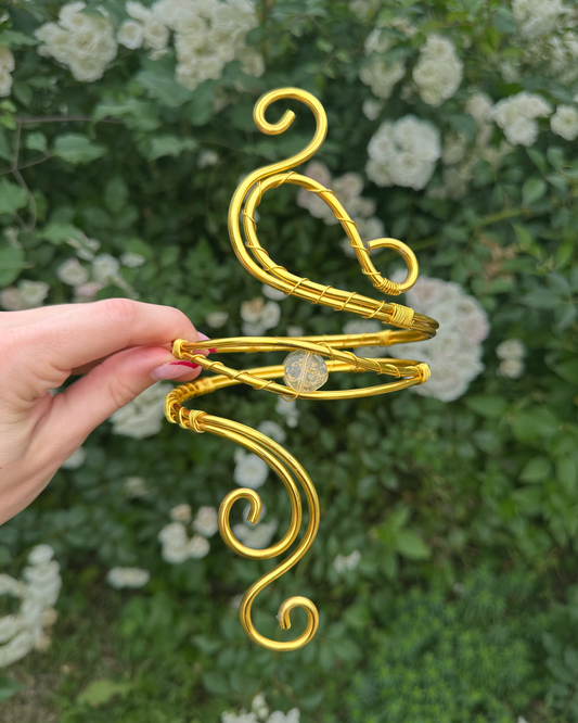 Oberarmreif Gold 'Ava' – Handgemachter Witchcore Arm Cuff Jewelry