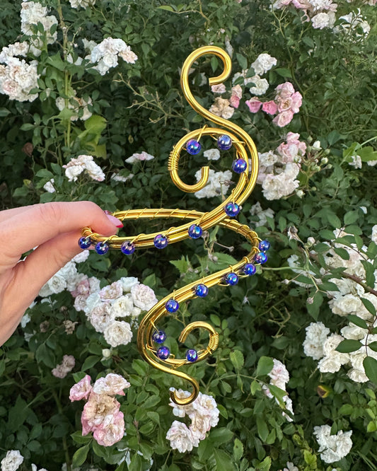 Oberarmreif Gold 'Daina' – Handgemachter Fairycore Arm Cuff Jewelry