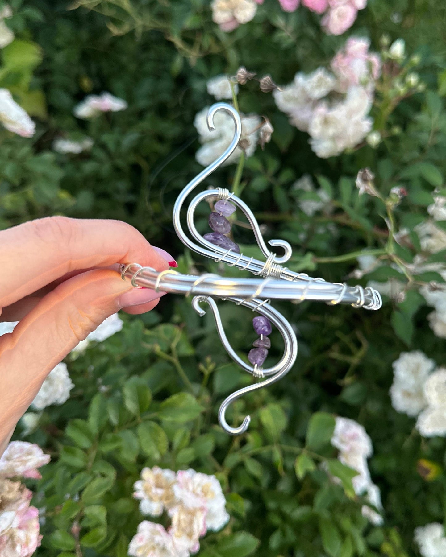 Oberarmreif Silber 'Aisma' – Handgemachter Fairycore Arm Cuff