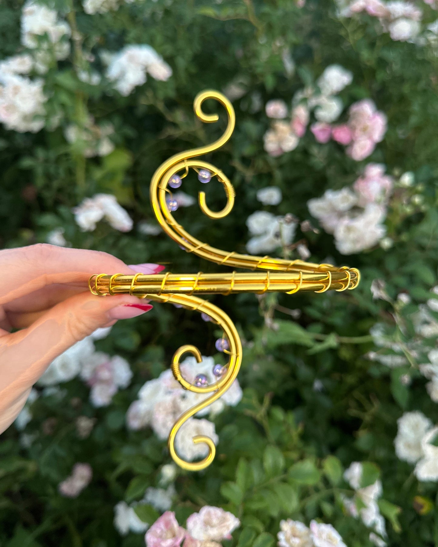 Oberarmreif Gold 'Elza' – Handgemachter Fairycore Arm Cuff Jewelry