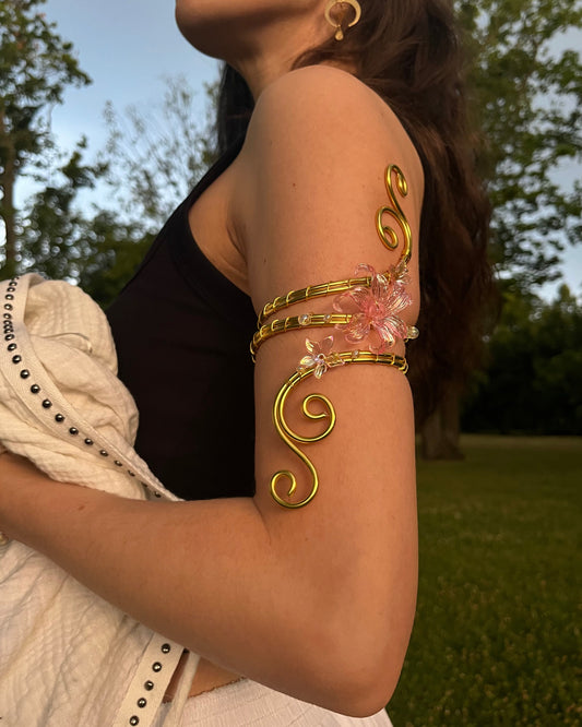 Oberarmreif Gold 'Luna' – Handgemachter Fairycore Arm Cuff Jewelry
