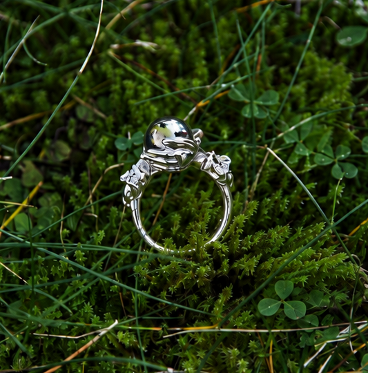 Antique Silver Ring 'World Keeper'
